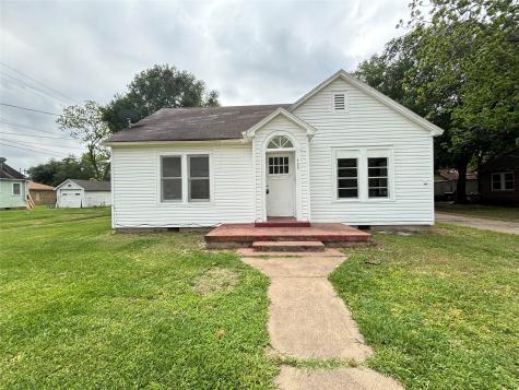 409 Merchant Street El Campo TX 77437