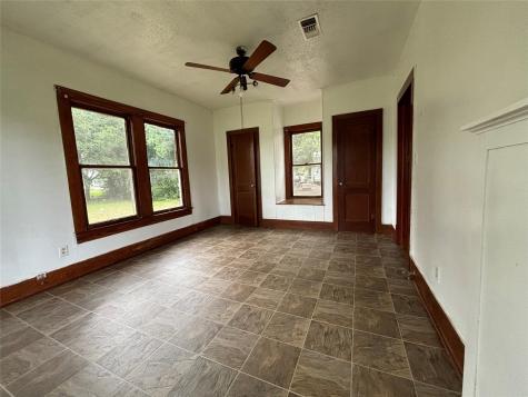 409 Merchant Street El Campo TX 77437