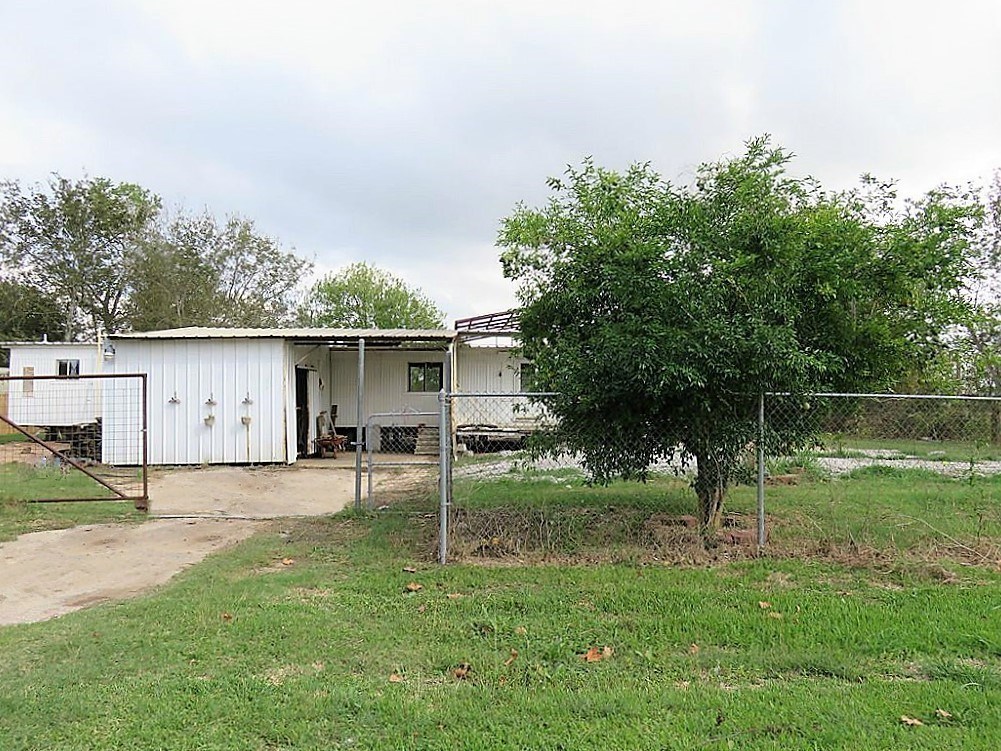 1078 County Road 499 Alvin TX 77511