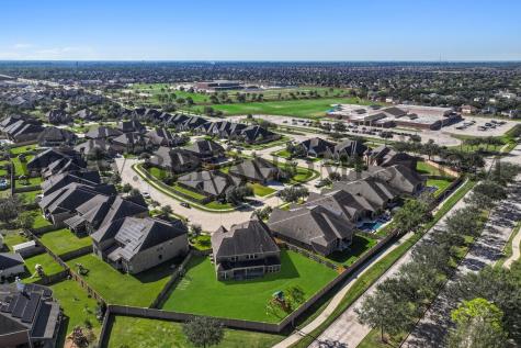 12611 Windy Bridge Lane Pearland TX 77584