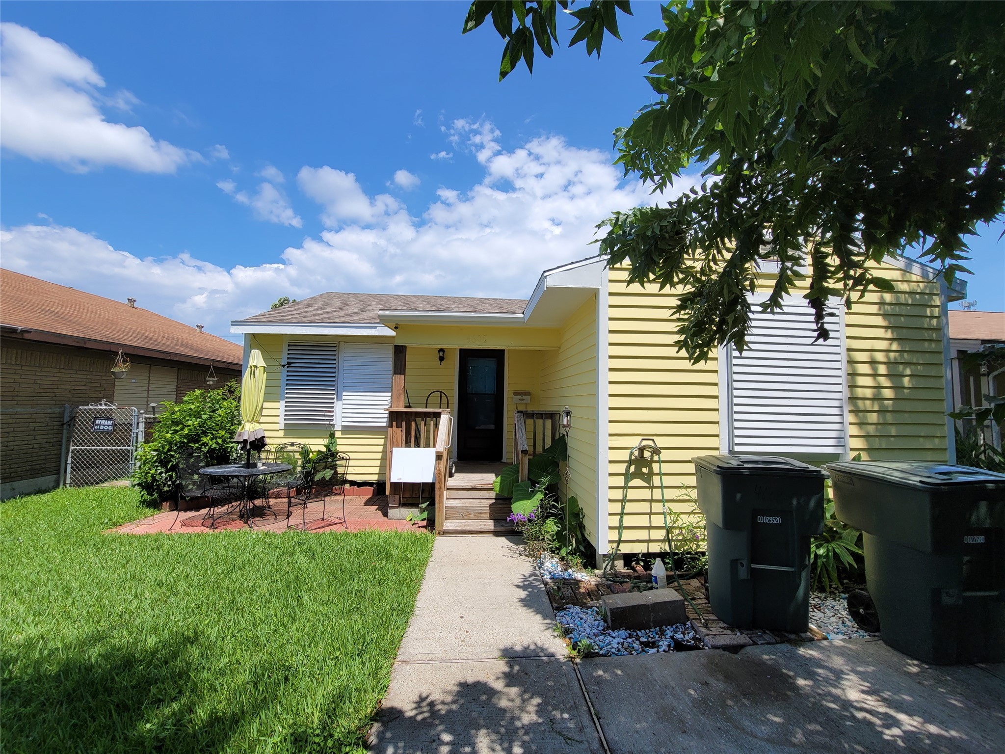 4608 Avenue Q 1/2 Galveston TX 77551