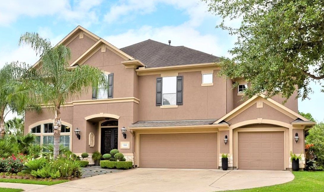 5203 Eagle Pointe Court Sugar Land TX 77479