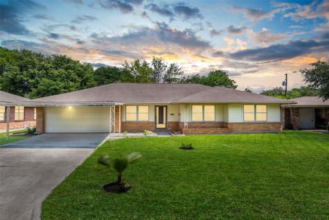 9724 Long Branch Lane Houston TX 77055