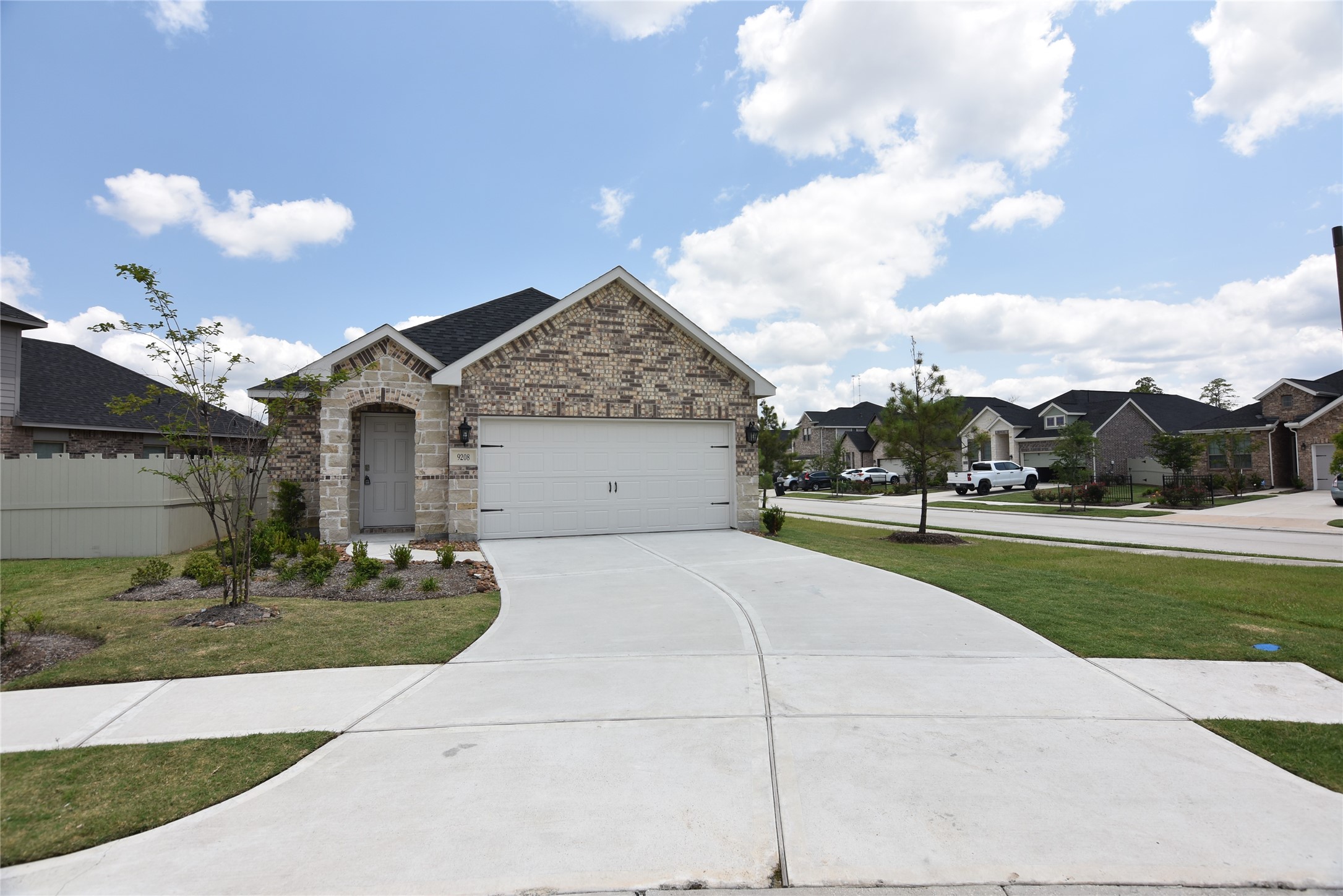 9208 Inland Leather Lane Conroe TX 77385