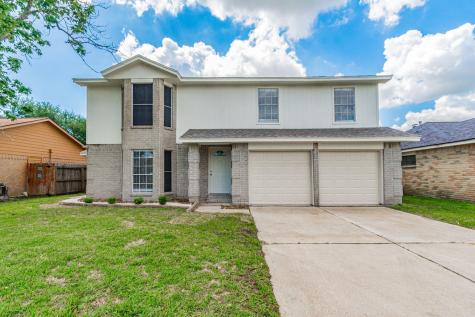 5021 Meadow Crest Street La Porte TX 77571