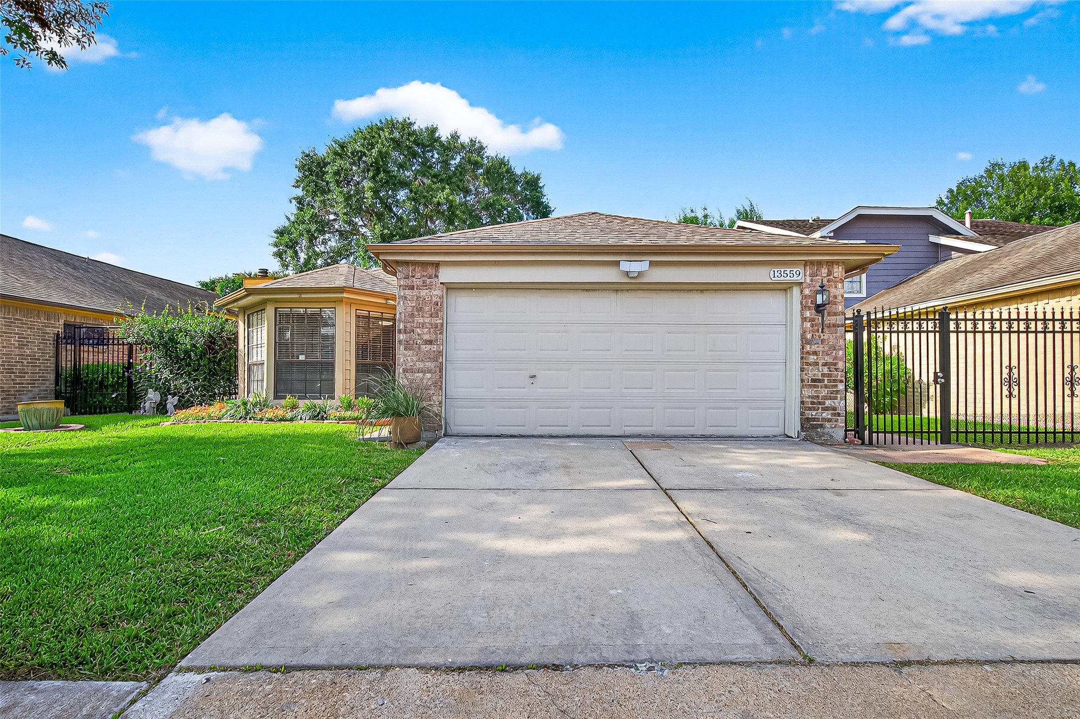 13559 Portobello Drive Houston TX 77083