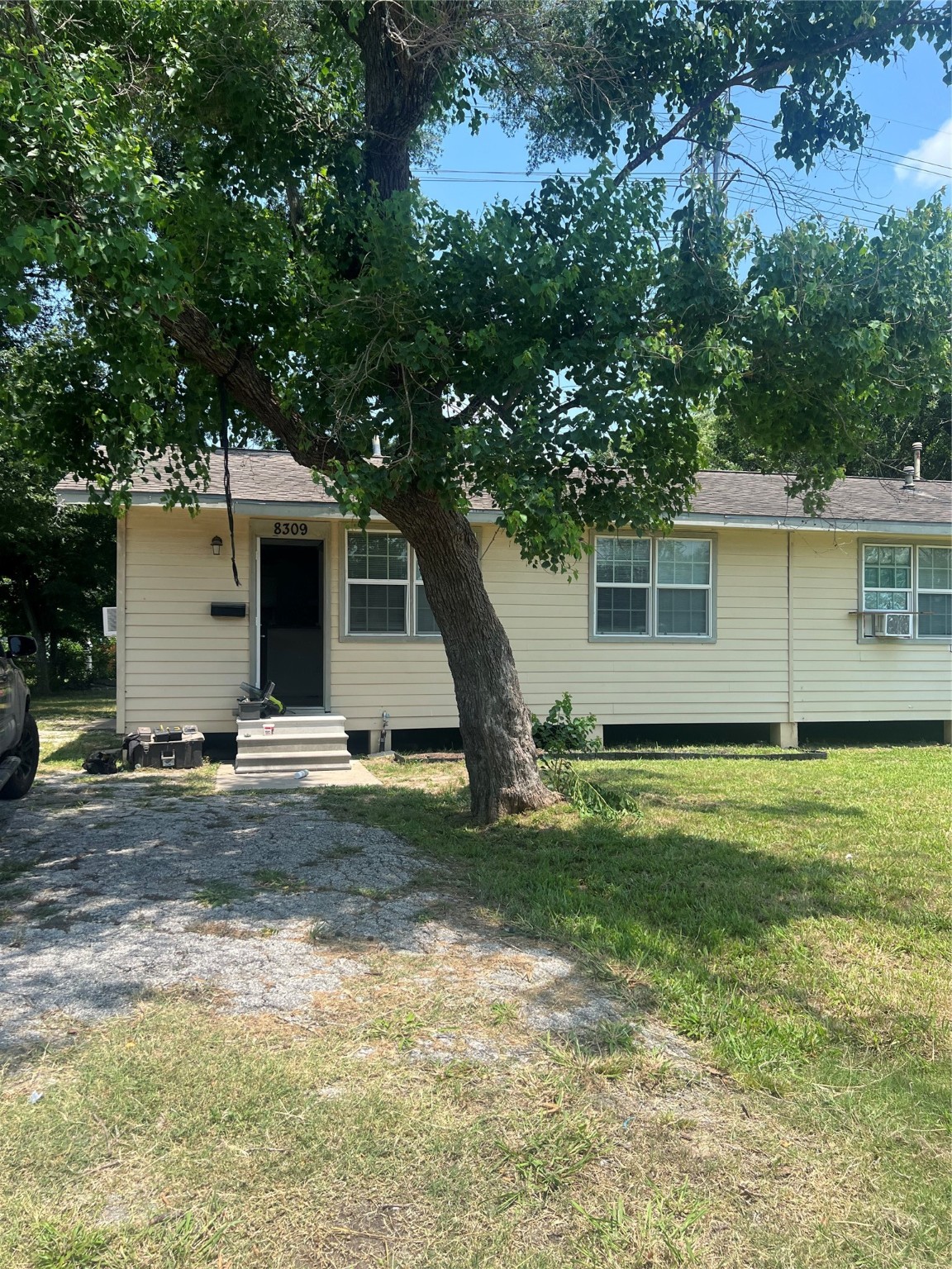 8309 Elrod Street Houston TX 77017