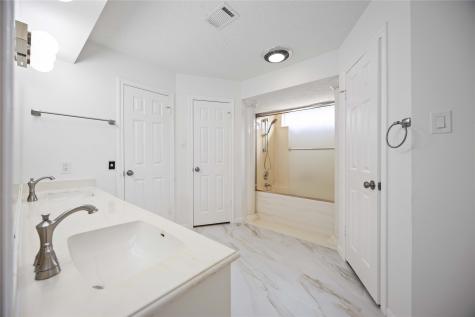 14143 Hillvale Drive Houston TX 77077