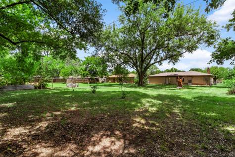 947 W Bertrand Street Houston TX 77088