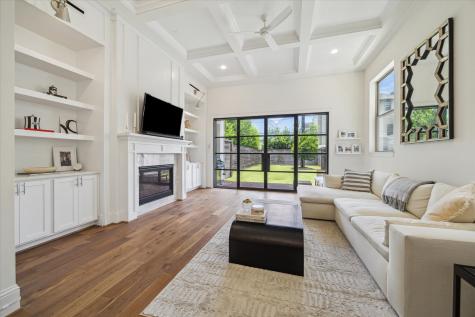 536 W 26th Street Houston TX 77008