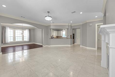 5831 Fairdale Lane Houston TX 77057