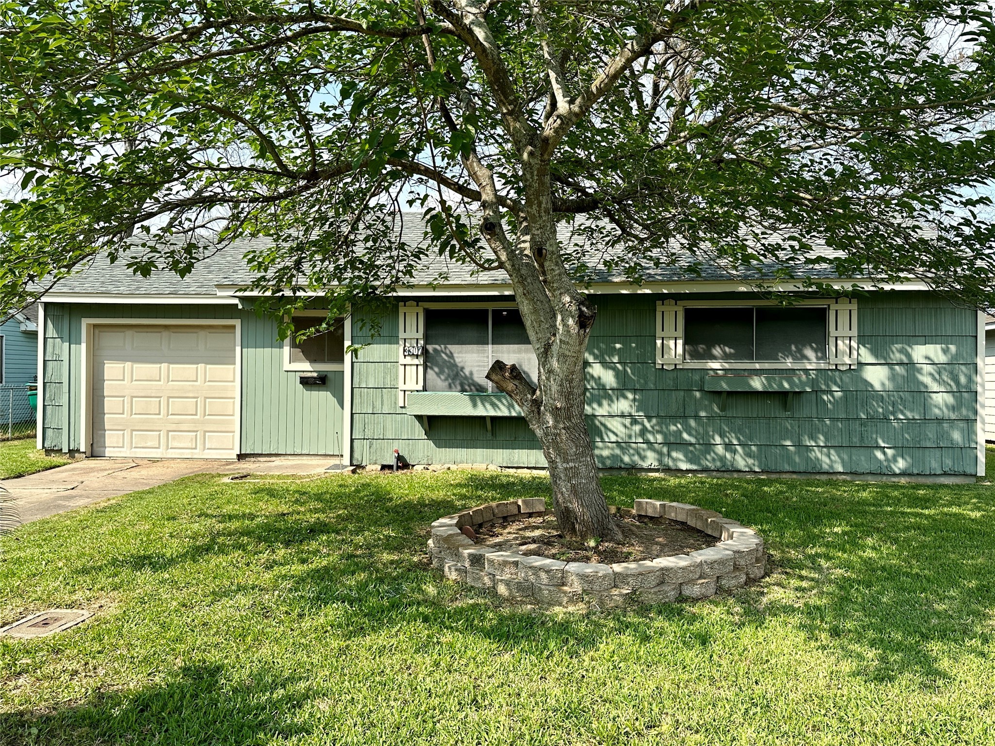 3307 Hays Street Pasadena TX 77503