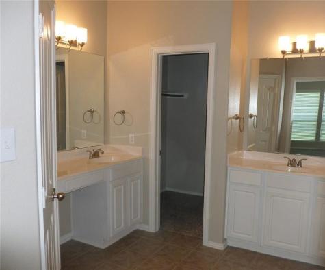 2936 Landing Edge Lane Dickinson TX 77539