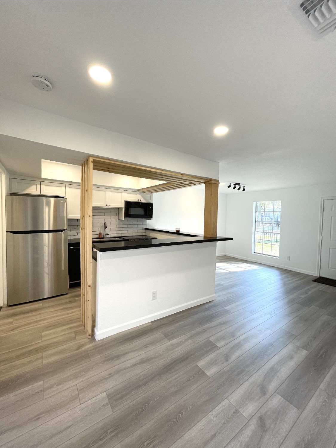 1906 Upland Drive Houston TX 77043
