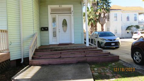 811 28th Street Galveston TX 77550
