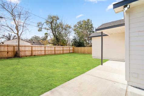 8056 Meadowbrook Drive Houston TX 77017