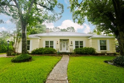 10610 Holly Springs Drive Houston TX 77042