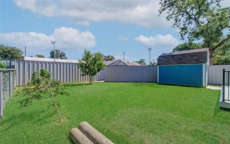 1108 Kern Street Houston TX 77009