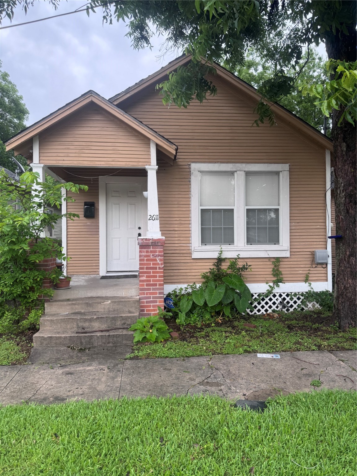 2611 Nettleton Street Houston TX 77004