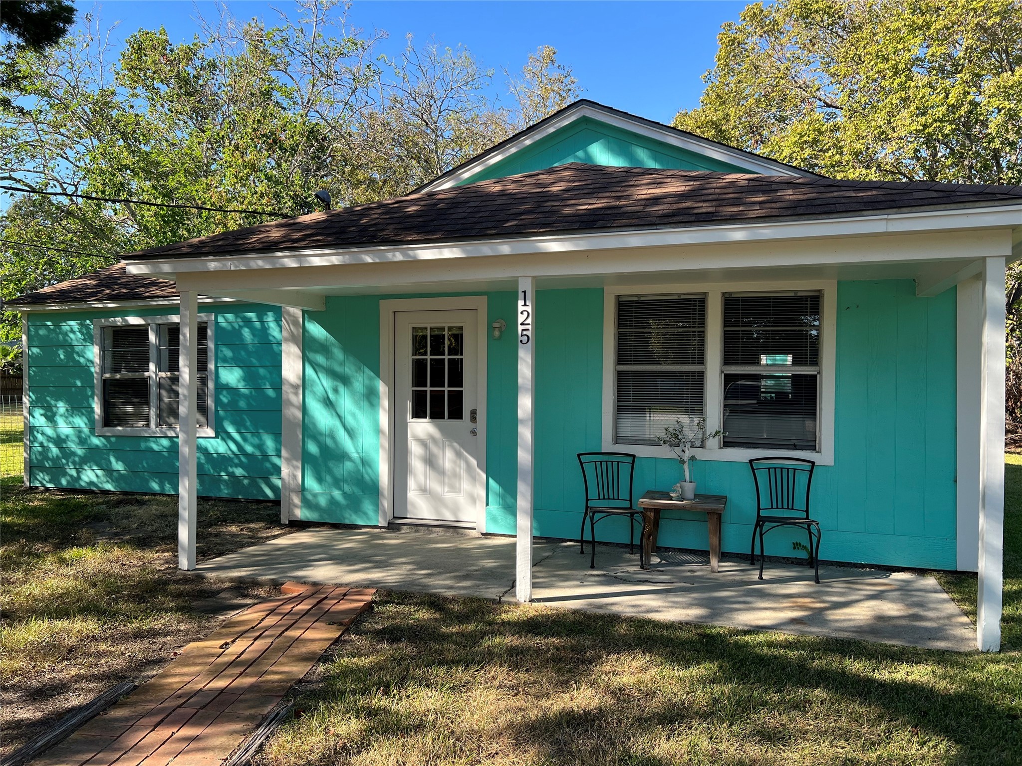 125 W 4th Street Kemah TX 77565