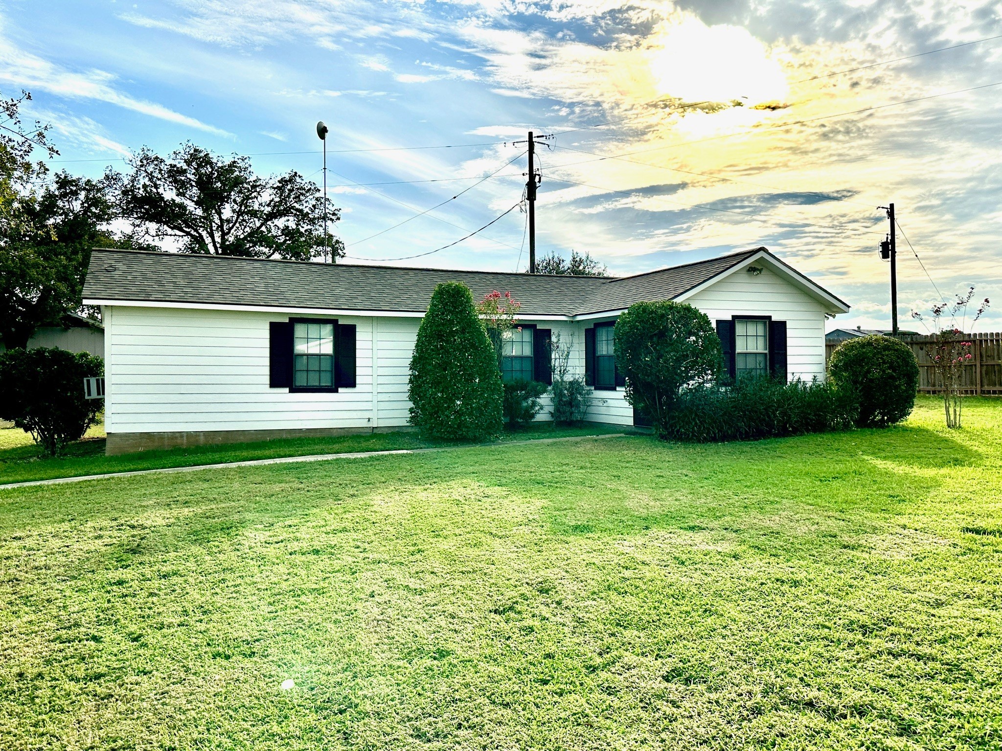 100 Happy Hollow Road Brenham TX 77833