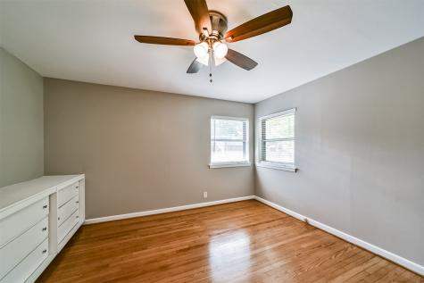 855 Sara Rose Street Houston TX 77018