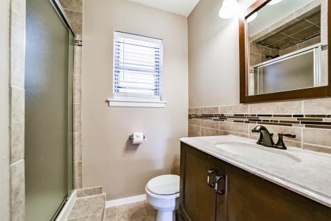 855 Sara Rose Street Houston TX 77018