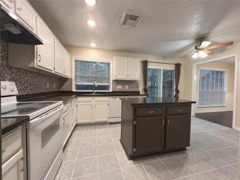 18 Fairmeade Bend Drive Spring TX 77381