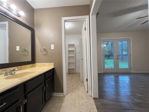 18 Fairmeade Bend Drive Spring TX 77381