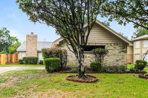 8615 Pine Falls Drive Houston TX 77095