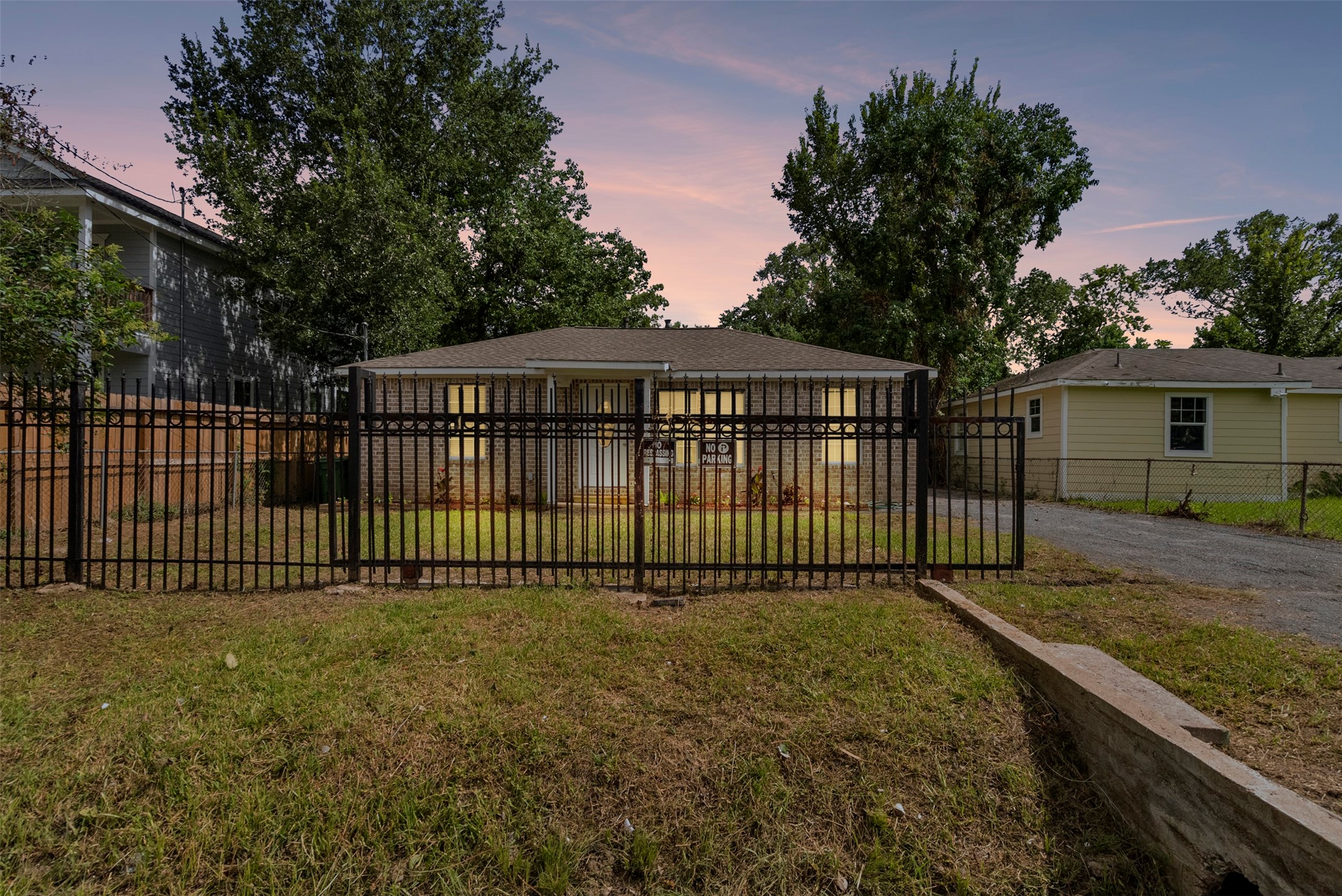 8150 Snowden Street Houston TX 77028