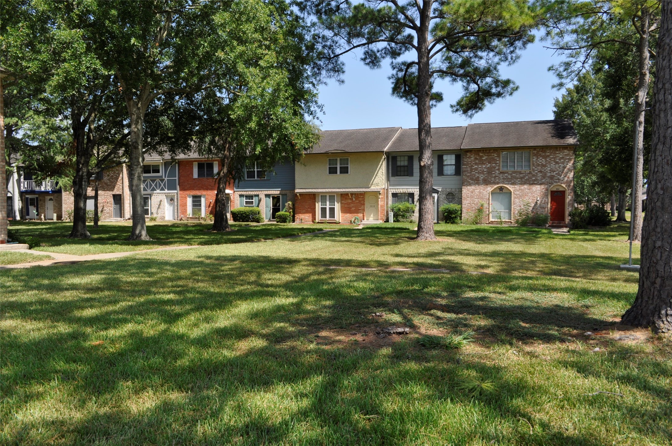 3840 Laura Leigh Drive Friendswood TX 77546