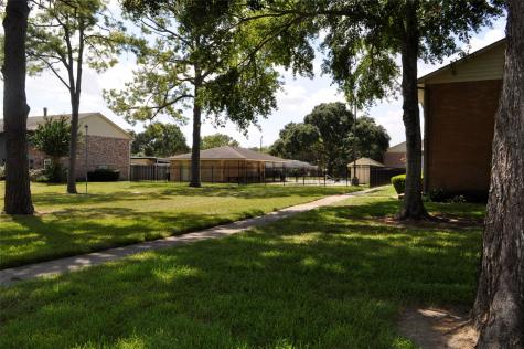 3840 Laura Leigh Drive Friendswood TX 77546