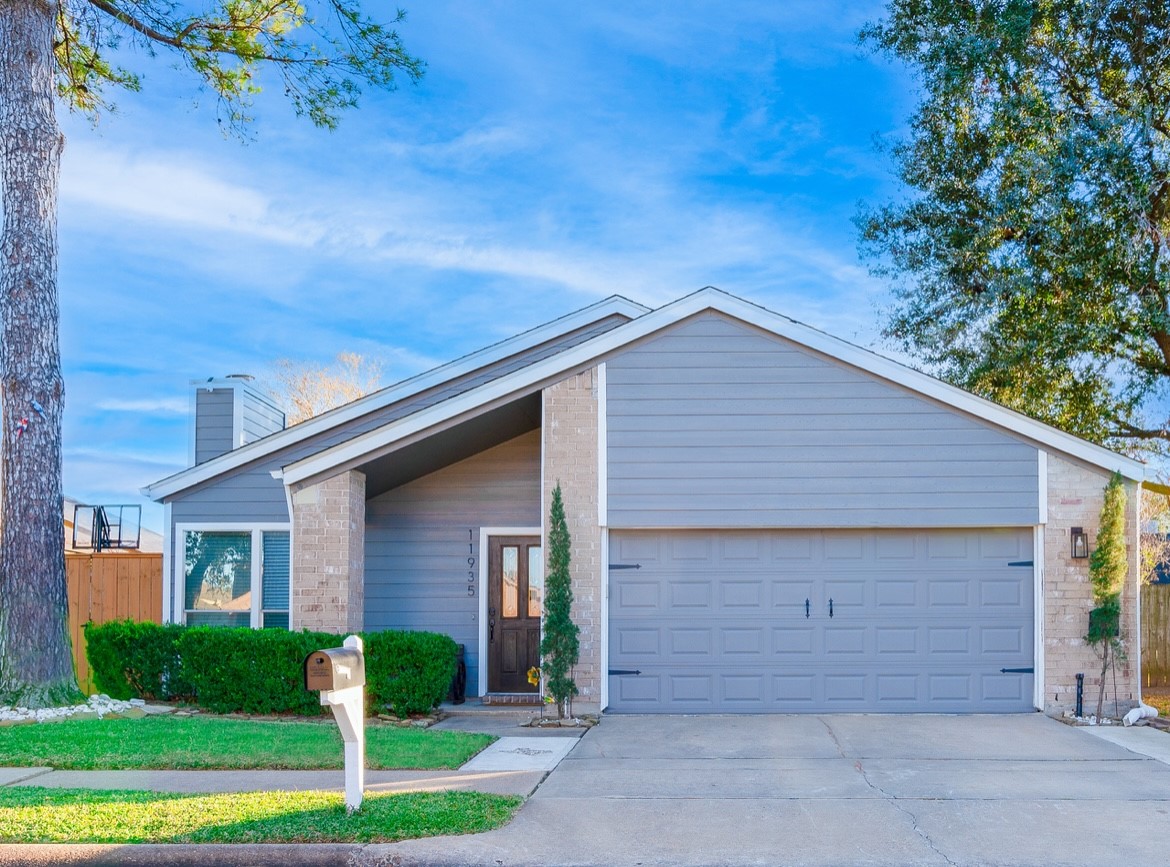 11935 Kemp Hollow Lane Houston TX 77043
