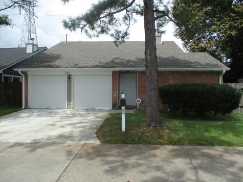 2610 Creekway Circle Missouri City TX 77459
