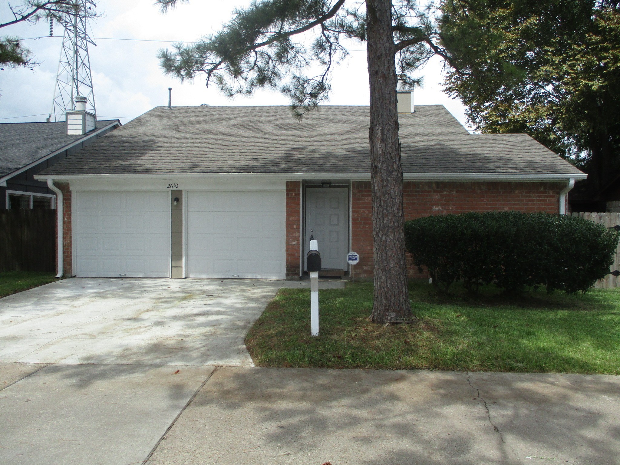 2610 Creekway Circle Missouri City TX 77459