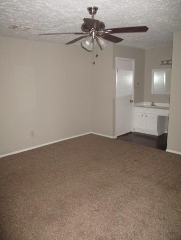 2610 Creekway Circle Missouri City TX 77459