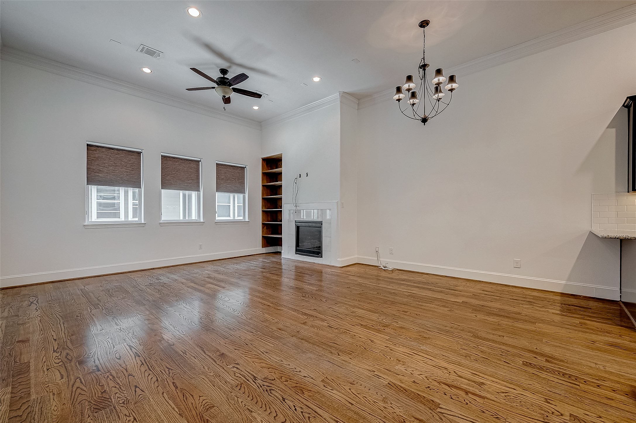 2411 Lawrence Street Houston TX 77008