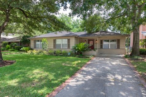 4909 Elm Street Bellaire TX 77401