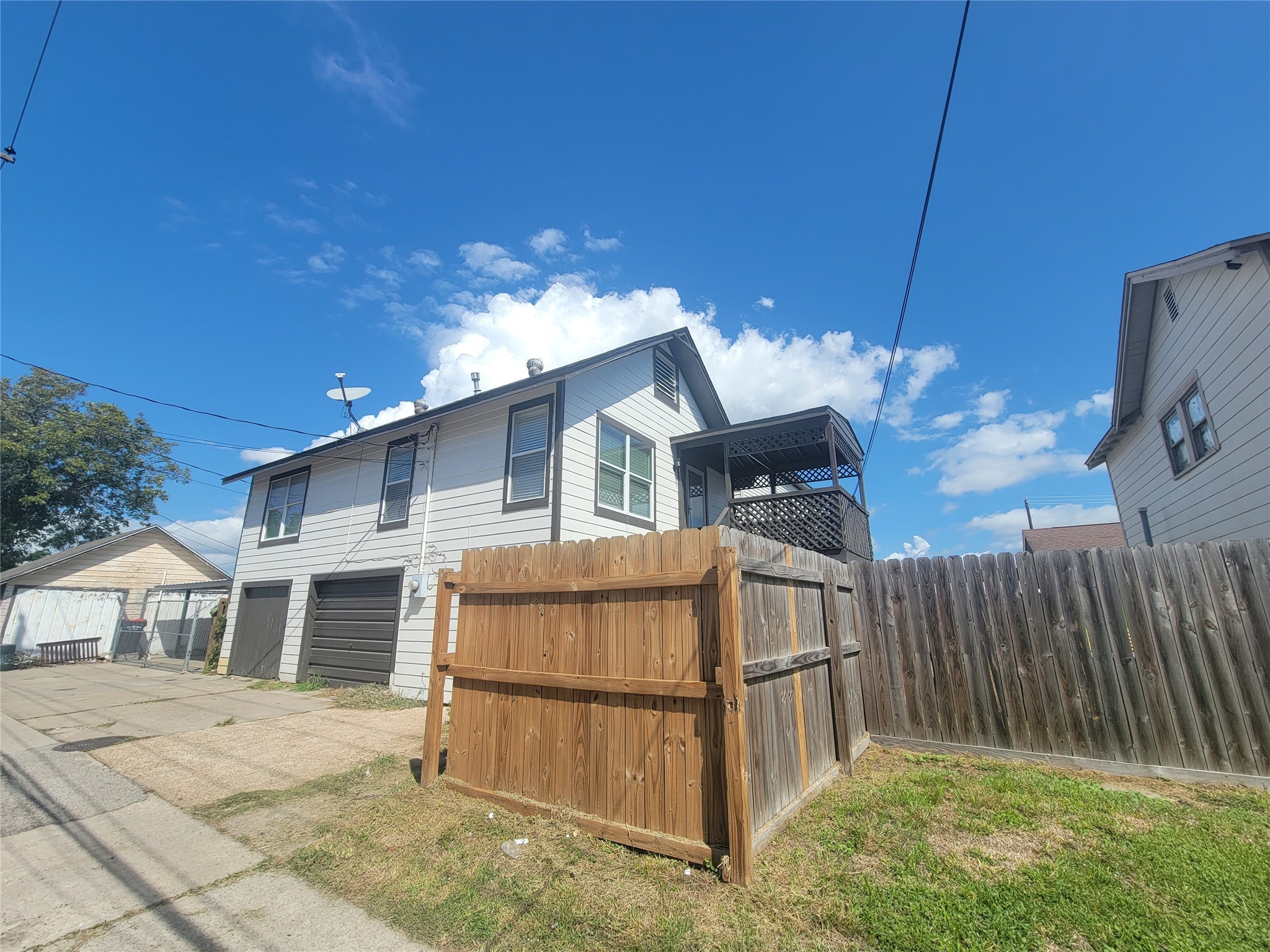 2815 Market Street Baytown TX 77520
