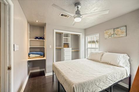 5219 Avenue Q Galveston TX 77551