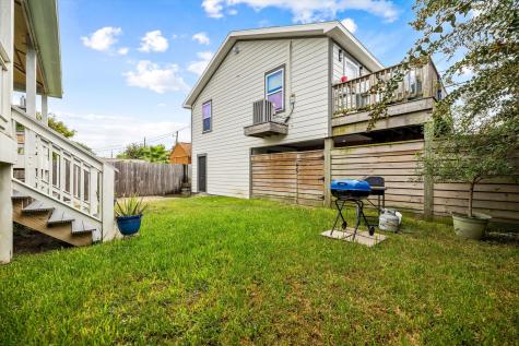5219 Avenue Q Galveston TX 77551