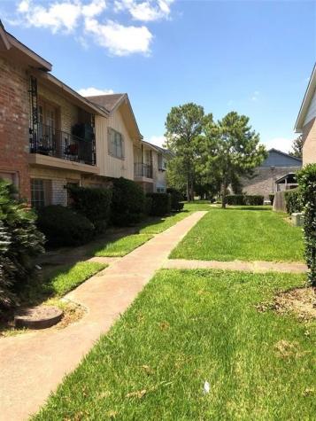 7141 Chasewood Drive Houston TX 77489