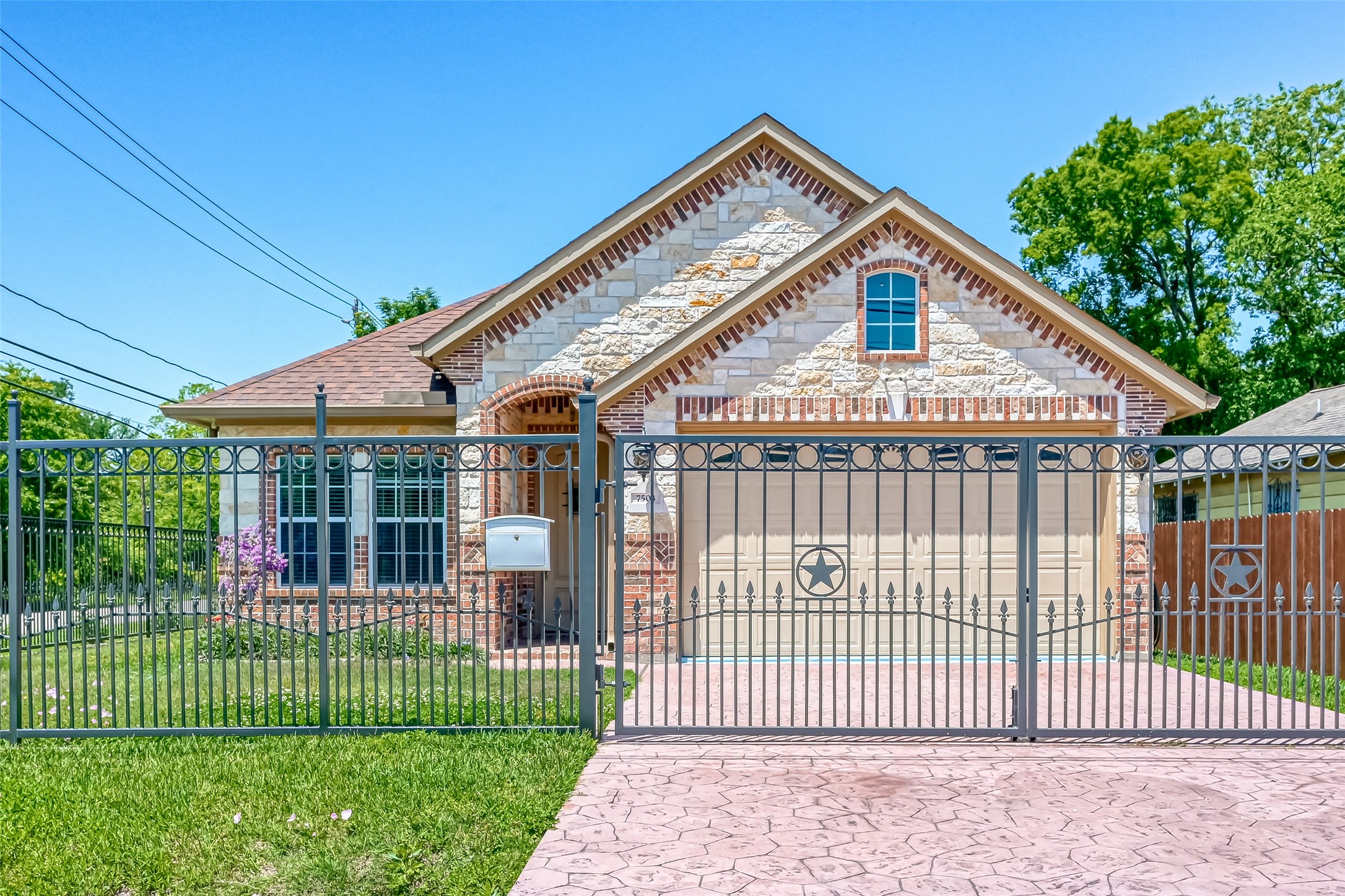 7503 Brownsville Street Houston TX 77020