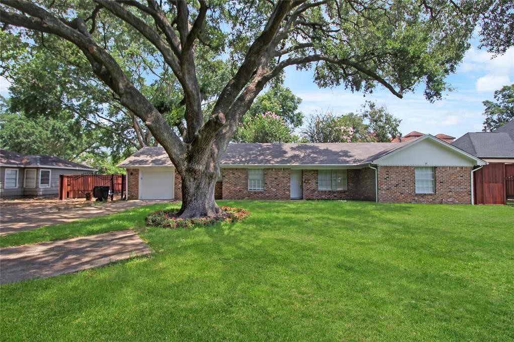 5516 Valerie Street Houston TX 77081