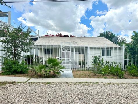5223 Schuler Street Houston TX 77007