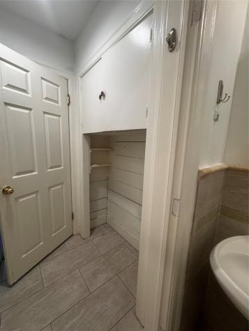 5118 Avenue S 1/2 Galveston TX 77551