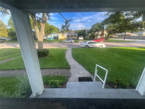 5118 Avenue S 1/2 Galveston TX 77551