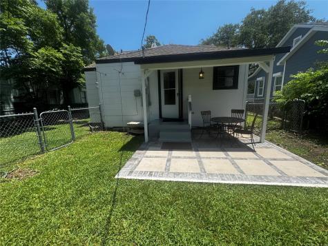 5118 Avenue S 1/2 Galveston TX 77551