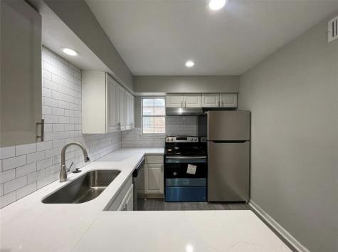 9711 Linkmeadow Lane 10 Houston TX 77025